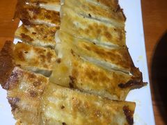 猪肉青椒锅贴-二姐家三个拿手菜·北塘海鲜·大馅锅贴王(成林道店)