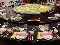 -梅龙镇酒家(南京西路总店)