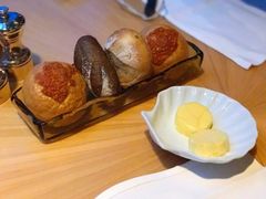 餐前面包-迪拜帆船酒店海底餐厅