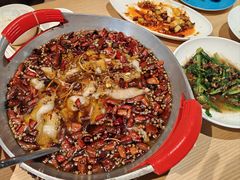 -渝信川菜 · 川味家常菜(财富购物中心店)