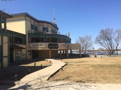 -铁路江上俱乐部