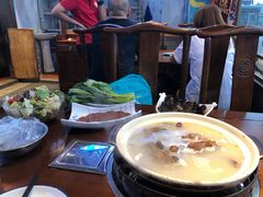 -亿诣蝎府炸酱面羊蝎子火锅(酷车小镇店)