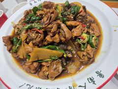-鲁南仔·滕州炒鸡(经三路店)
