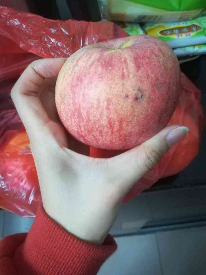 爱果坊(水荫路店)-"买过一次提子发现烂了一半,第二次再去发现.