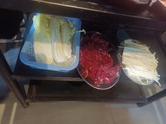 -牛一煲美食(江高店)