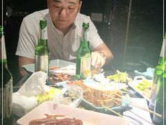 -依呀呀ktv烧烤小串(中山西路店)
