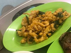 咸蛋黄鱿鱼-明记烧鱼美味店