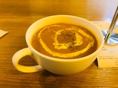 南瓜汤-HELLO 27 意面·沙拉·帕尼尼