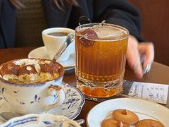 -Café Monson