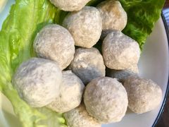 -虾弄弄海派小龙虾·牛羊蝎子火锅