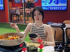 -刘姐啤酒鱼民族演艺餐厅(西街总店)