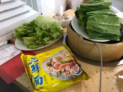 -芳村榕树头叹佬鸡煲(体育西店)