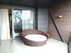 -上海滴水湖皇冠假日酒店