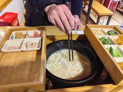 -勺子米线·云南传统小吃市集(四方街店)