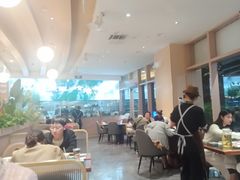 -亚龙湾中心广场