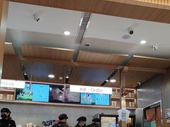 -霸王茶姬(云杉奥莱店)