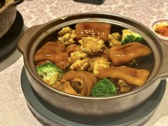 鲍鱼猪蹄煲-囍凤楼·粤菜·点心·火锅(温特莱店)