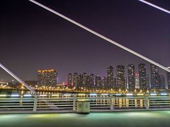 -南京眼步行桥