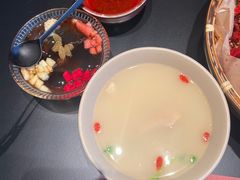 老店豌豆蹄花汤-纯阳•六两酒馆