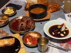 -草家酱蟹炭火烤肉店(珲春南路二店)