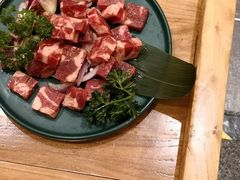 -韩烧牛中牛·甄选黑牛烤肉(黑金店)