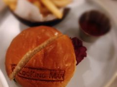 鹅肝牛肉汉堡-Cooking Man(中懋天地店)