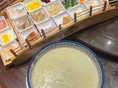 -香麒园·过桥米线·南湖雅宴