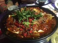 -自贡盐帮菜·玩辣餐厅(樱花园西街店)