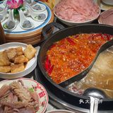 来重庆吃的第一顿火锅!