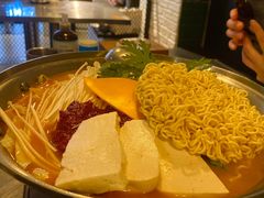 部队火锅-富乐满韩国正宗炸鸡韩国料理(虹泉路店)