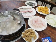 -正能量脆肉鲩火锅