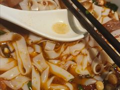 -呷佬·长沙手工米粉(金沙江路店)