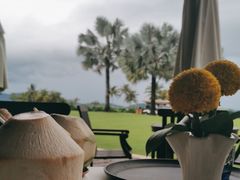 -三亚亚龙湾瑞吉酒店·宴悦Driftwood·游水海鲜·牛排·草坪·私人定制