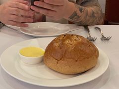 超多黄油的餐前面包-摩根扒房(桐梓林店)