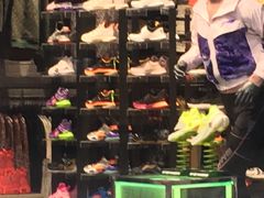 -李宁(大宁国际旗舰店)