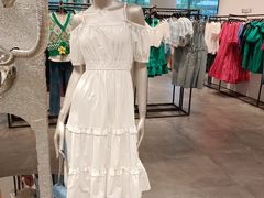 -URBAN REVIVO(上海中庚漫游城店)