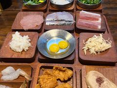 -银米·云南传统过桥米线(双廊黑金冠店)