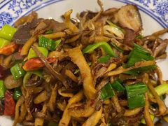 烟笋腊肉钵-新新湘菜馆(新中街二条店)