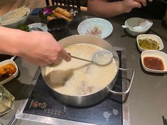 -捞王锅物料理(上海世茂广场店)