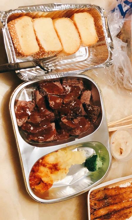 西堤厚牛排(南京龙江店)-"外卖点了板腱厚牛排,送到已经有点冷了,估.