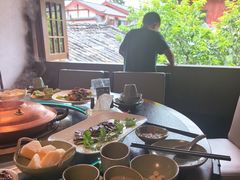 -菌自由丨野生菌火锅特色庭院餐厅(丽江古城店)