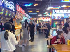 -八一路好吃街(雨田商务大厦店)