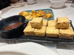 -肥肥虾庄·金牌油焖大虾(首义路店)