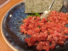 生牛肉拌海胆-九州酒场ひこぞう(1号店)