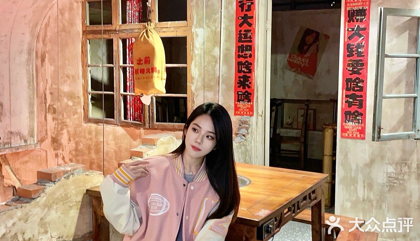 天呐‼️佛山这家火锅店的毛肚居然是绿色的❗️