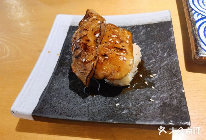沼津港渔市(宏伊国际广场店)鹅肝寿司图片