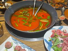 -贵厨酸汤牛肉(小十字店)