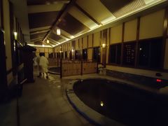 -宁波杭州湾海底温泉