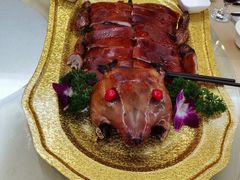 鸿运麻皮乳猪-广州酒家(昌岗地铁站店)