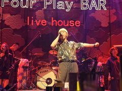 -FOUR PLAY BAR